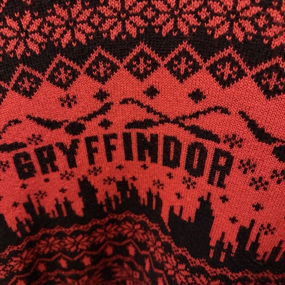 Harry Potter Gryffindor Fair Isle Flyaway Cardigan Sweater Plus Size 2X - Picture 8 of 10